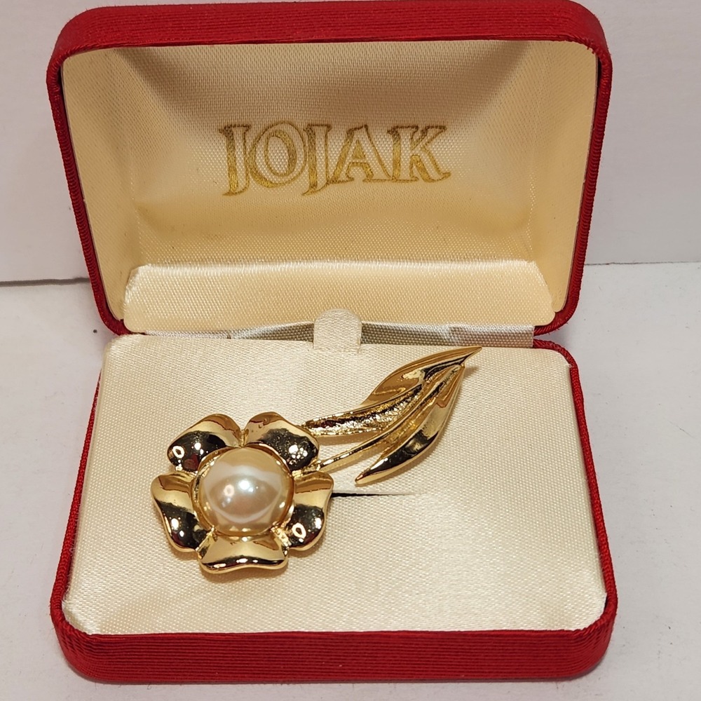 Vintage Costume Jewelry Gold Tone Metal JOJAK Flower Pearl Brooch Pin